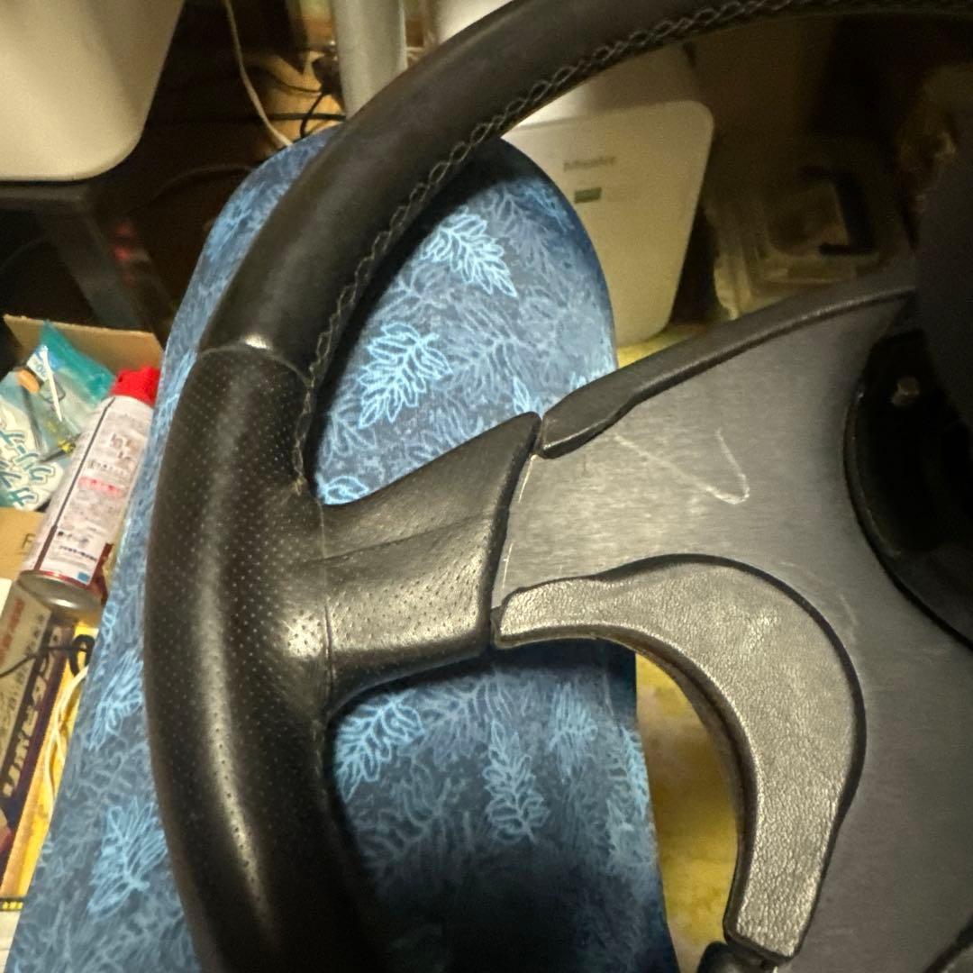 italvolanti ステアリング　4スポーク メイドインイタリー　　送料無料