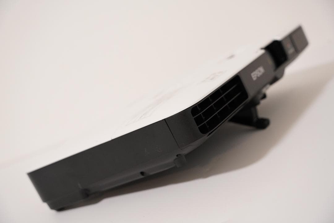 エプソン　プロジェクター EPSON EB-1780W　付属品多数