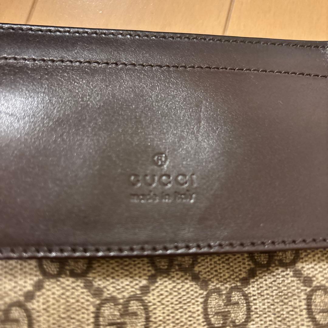 美品GUCCIボディバック