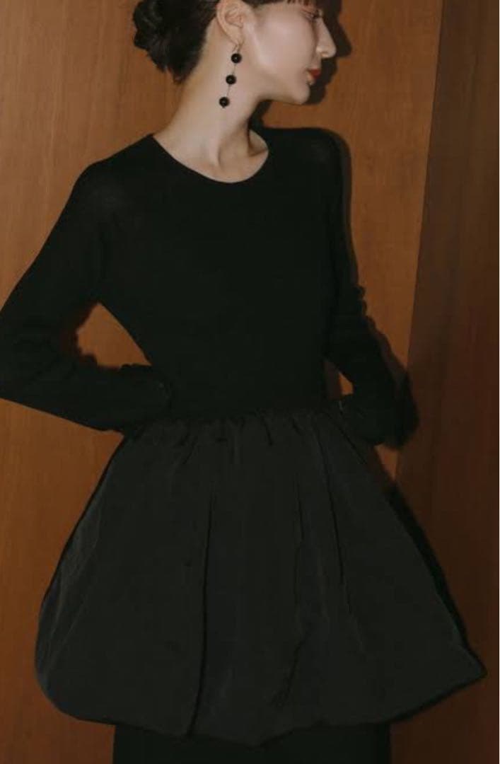 新品タグ付きlouren peplum docking knit