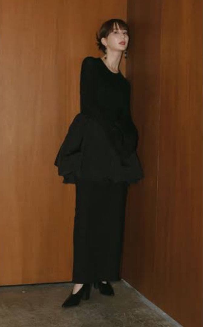 新品タグ付きlouren peplum docking knit