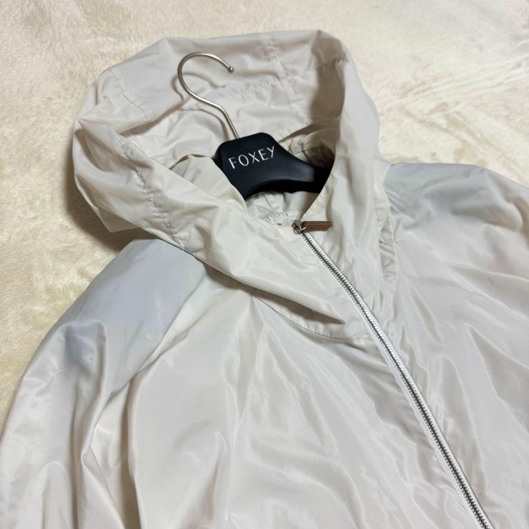 美品 ファビアフィリッピ 近年モデル モニーレ ナイロンパーカー フード