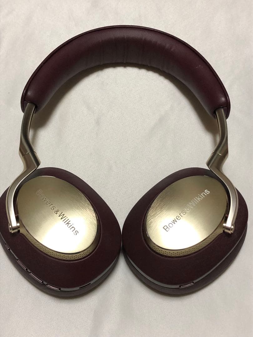 Bowers & Wilkins Px8 ワイヤレスヘッドフォン