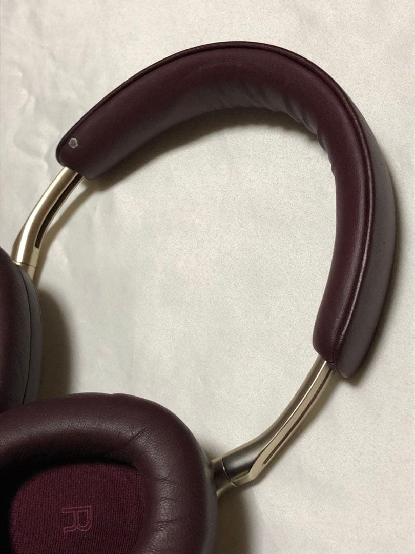 Bowers & Wilkins Px8 ワイヤレスヘッドフォン