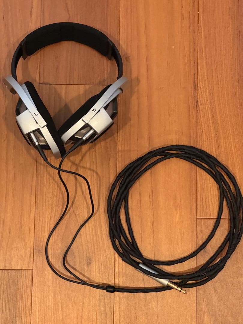 【ゼンハイザー HD800】ヘッドホン イヤーパッド劣化あり