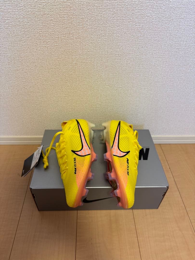 サッカースパイク　Nike Mercurial fg
