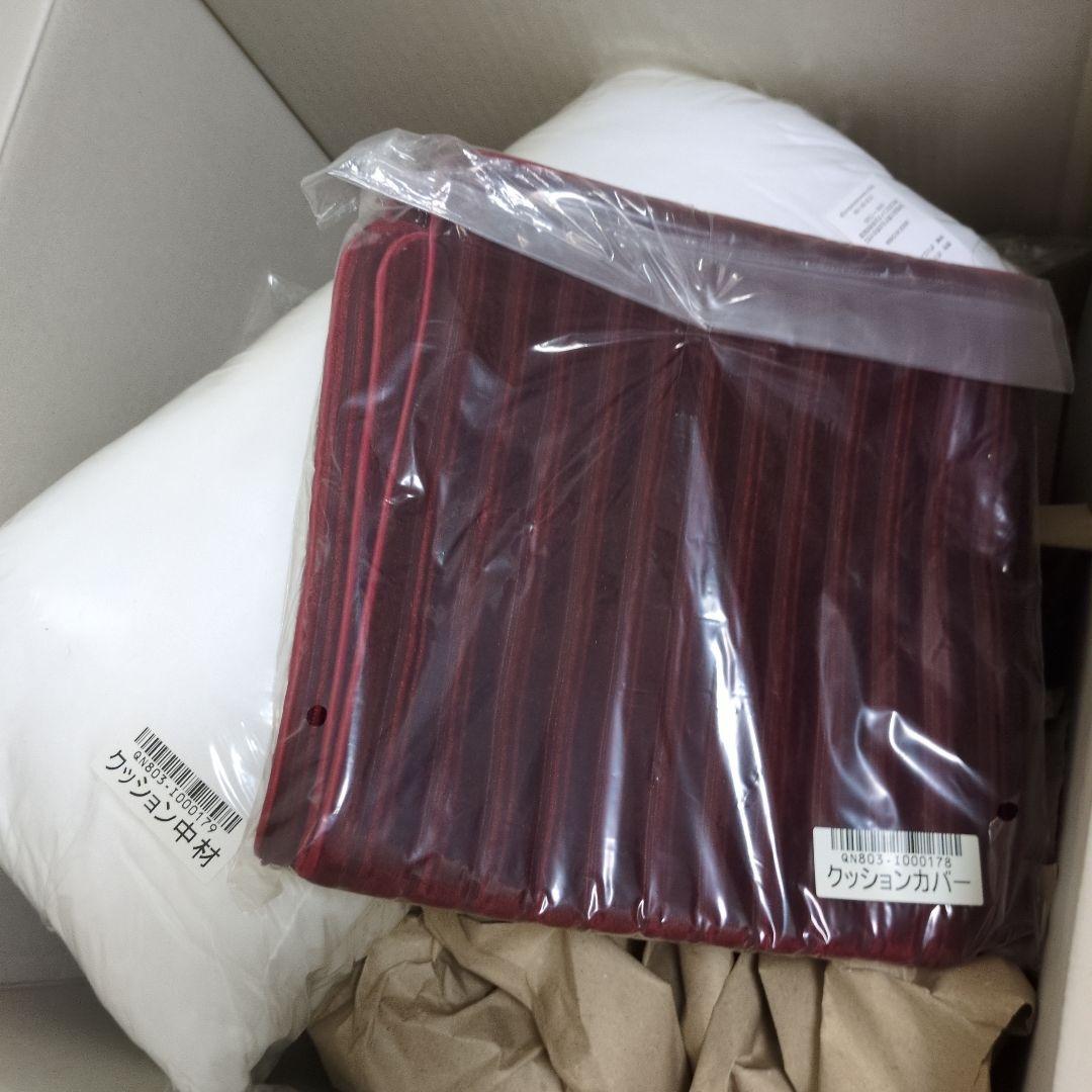 コメダ珈琲　赤い椅子　クッション　トートバック