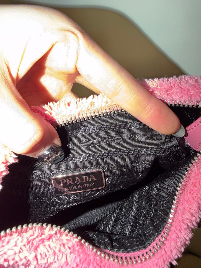 PRADA Re-Edition2000テリーミニバッグ