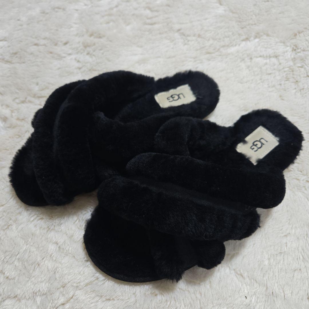 完売品 アグ UGG ファー サンダル スカッフィータ 24cm シューズ 黒