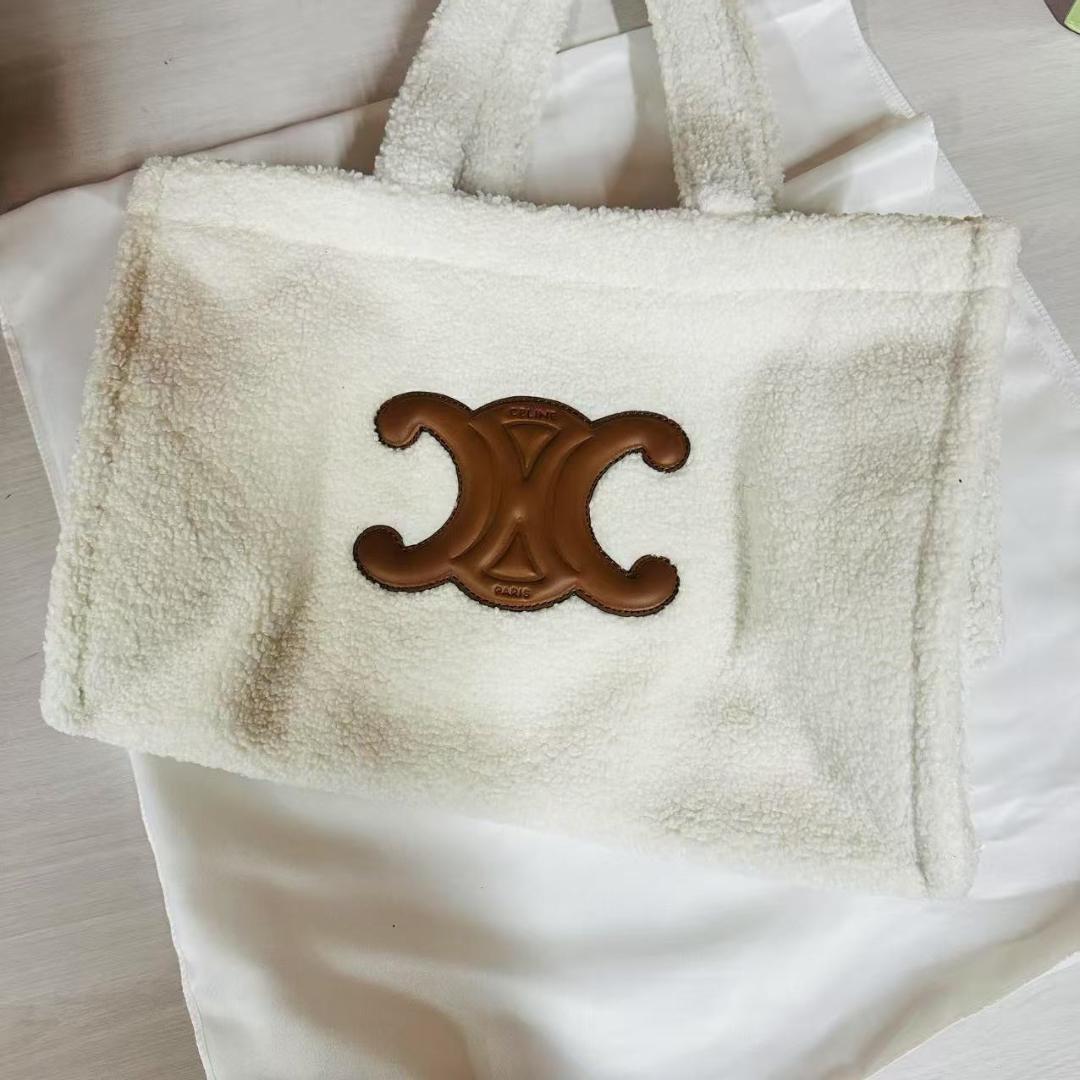 VIP顧客のテディファブリックを使用したトートバッグ