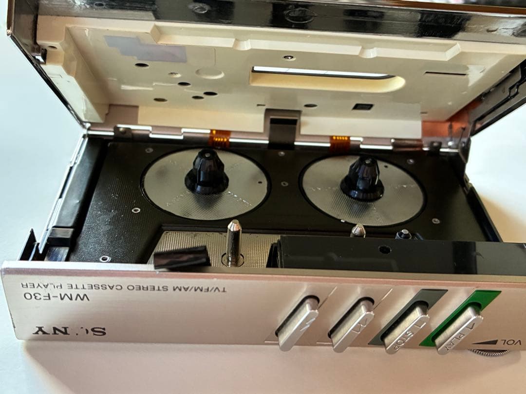 SONY ウォークマン　WM-F30 カセットプレーヤー ジャンク品