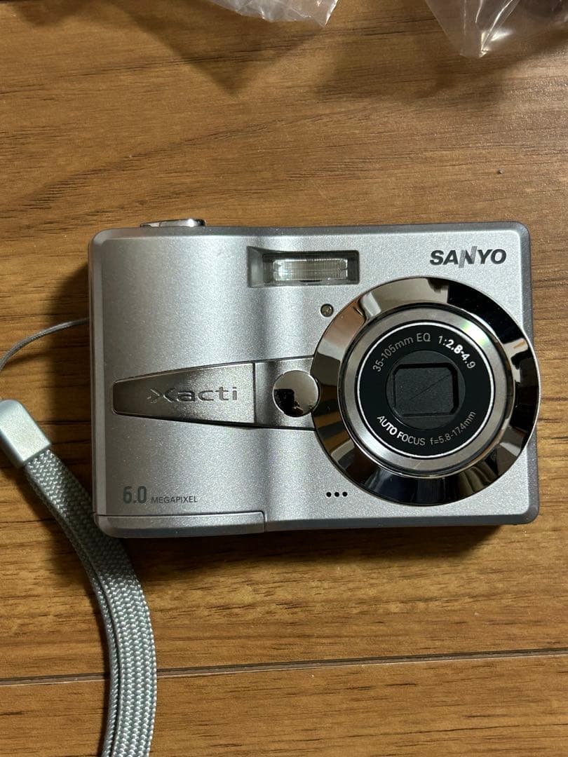 SANYO Xacti DSC-S60 6.0メガピクセル