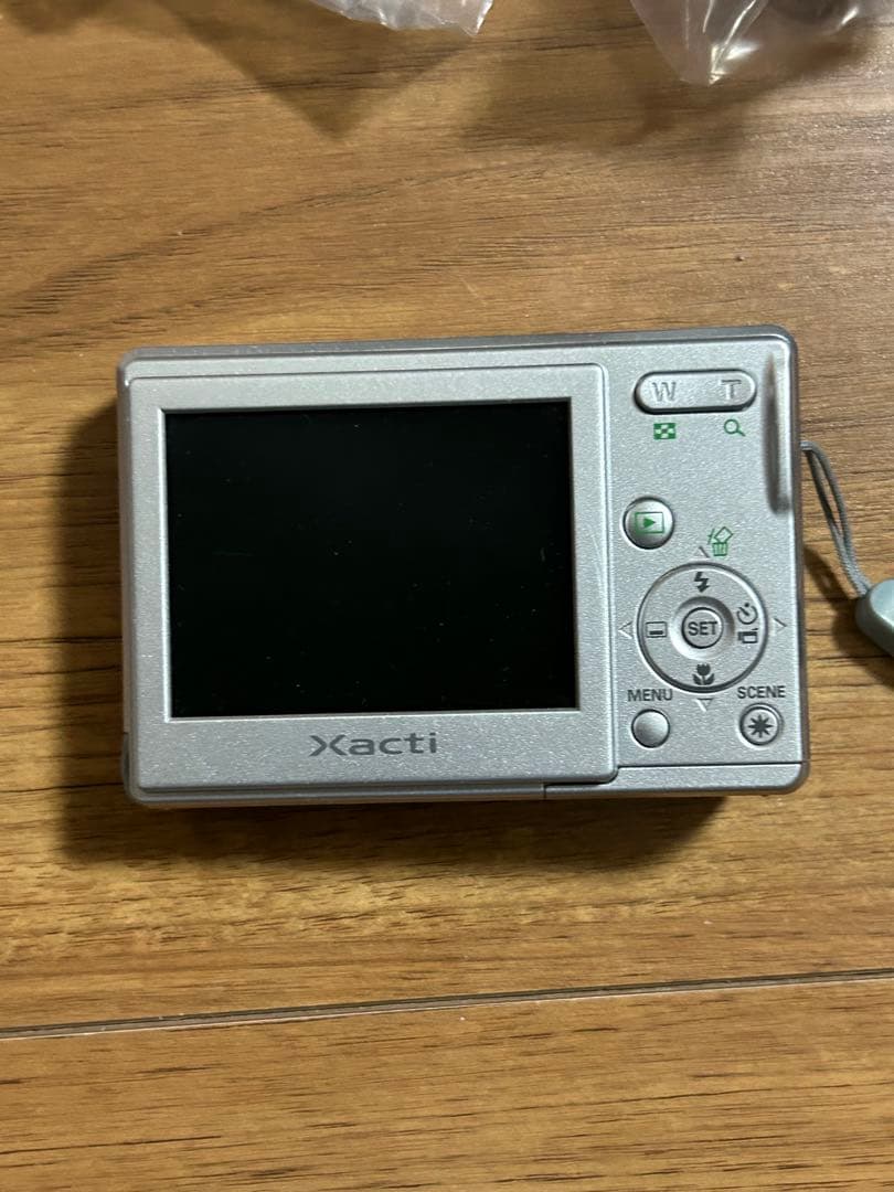SANYO Xacti DSC-S60 6.0メガピクセル