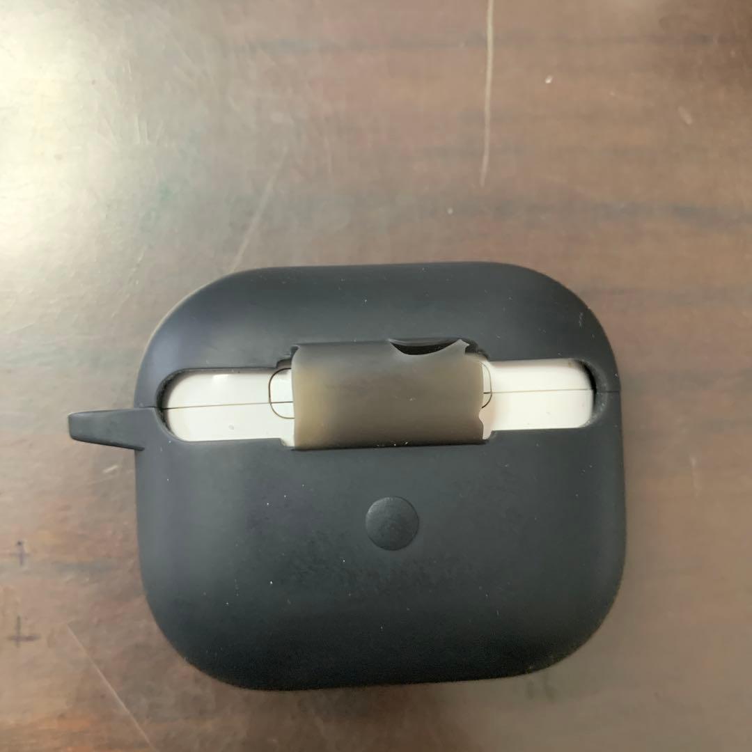 AirPods本体 ブラック