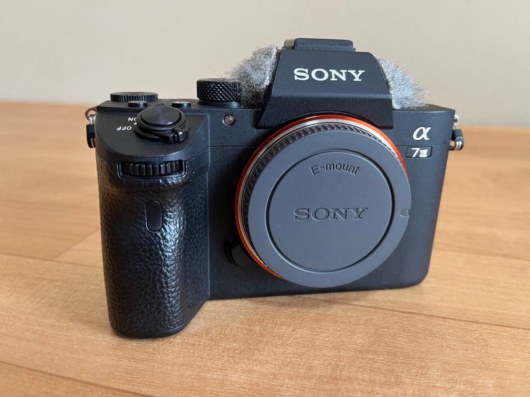 SONY α7 III (ILCE-7M3) シャッター数1292回 おまけ付