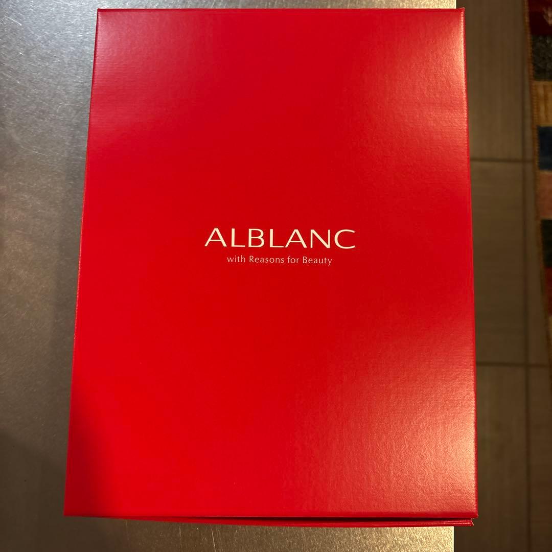 ふふ( ◠‿◠ )です