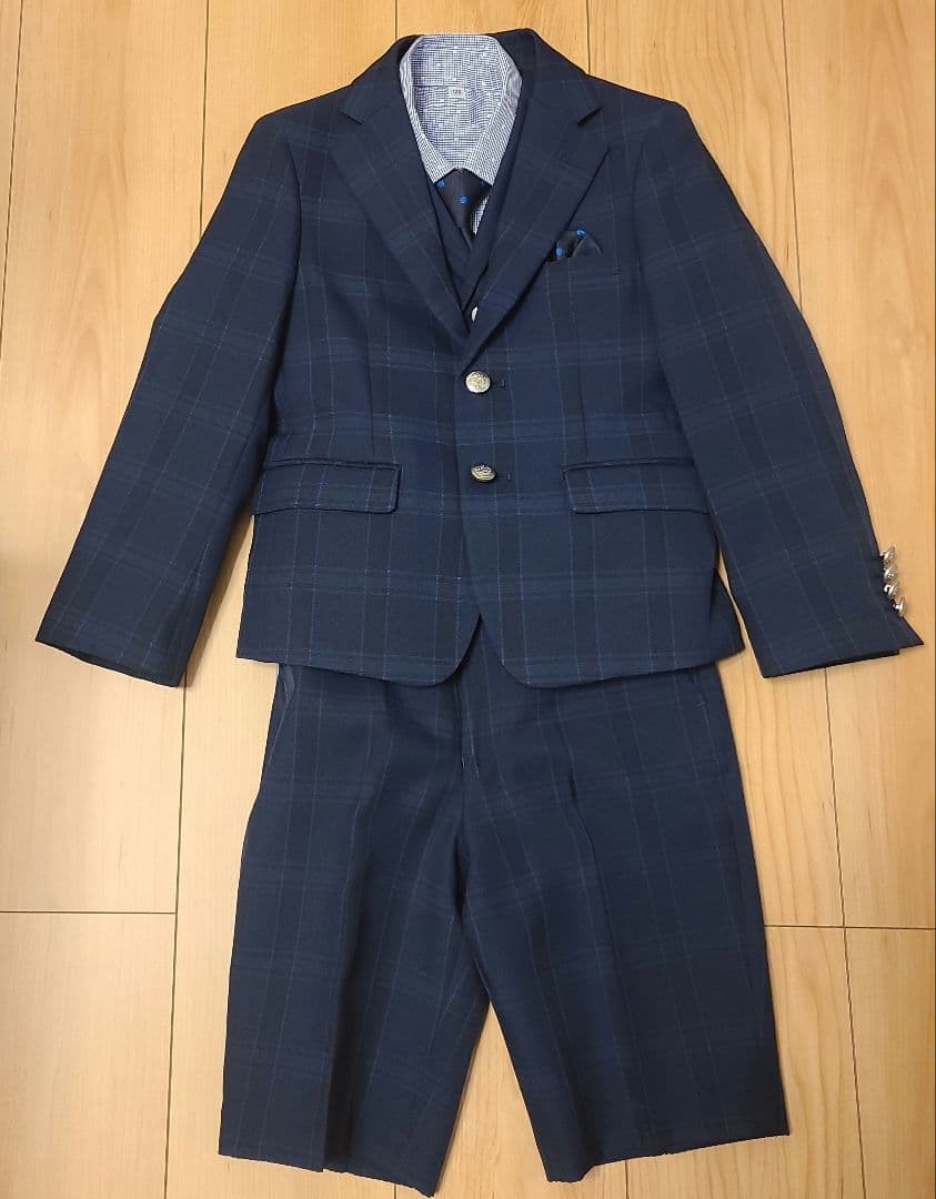 WANDER FACTORY　スーツ6点セット　120