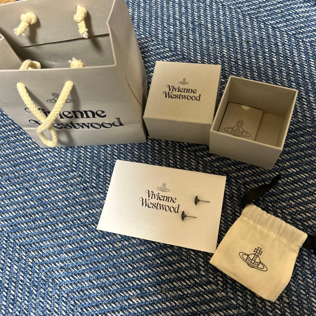 Vivienne Westwood ピアス