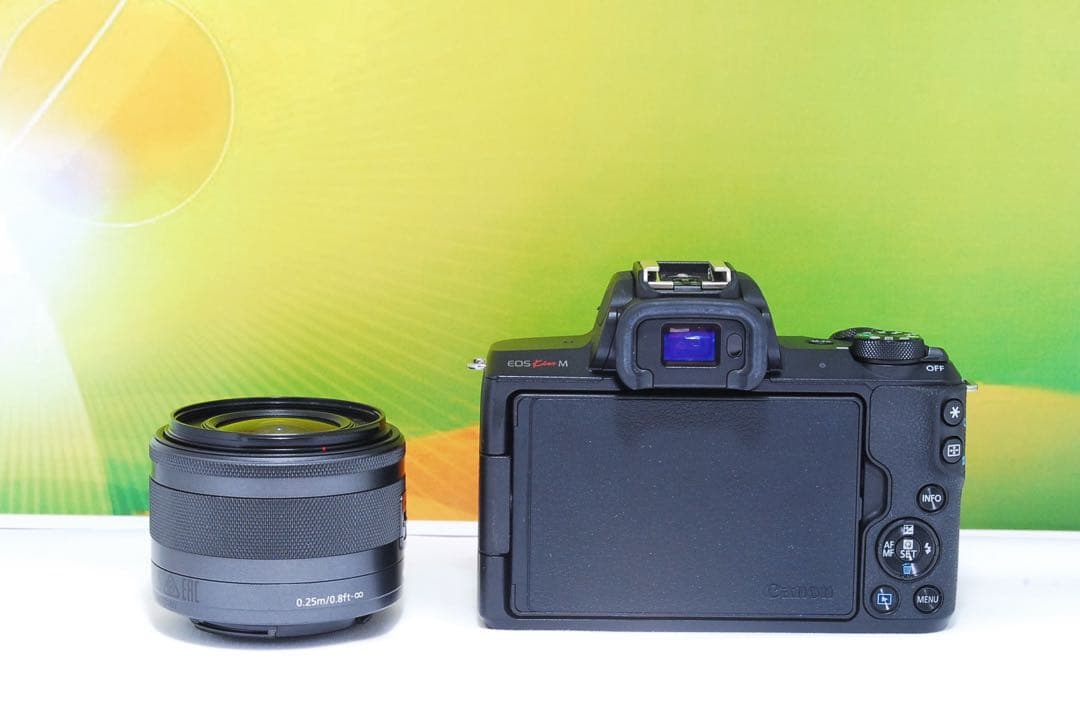 自撮りOK✨Wi-Fi搭載✨Canon EOS Kiss M レンズキット