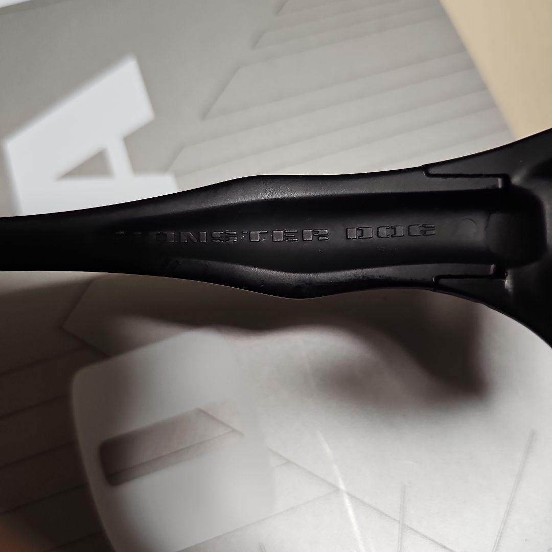 オークリーモンスタードッグ