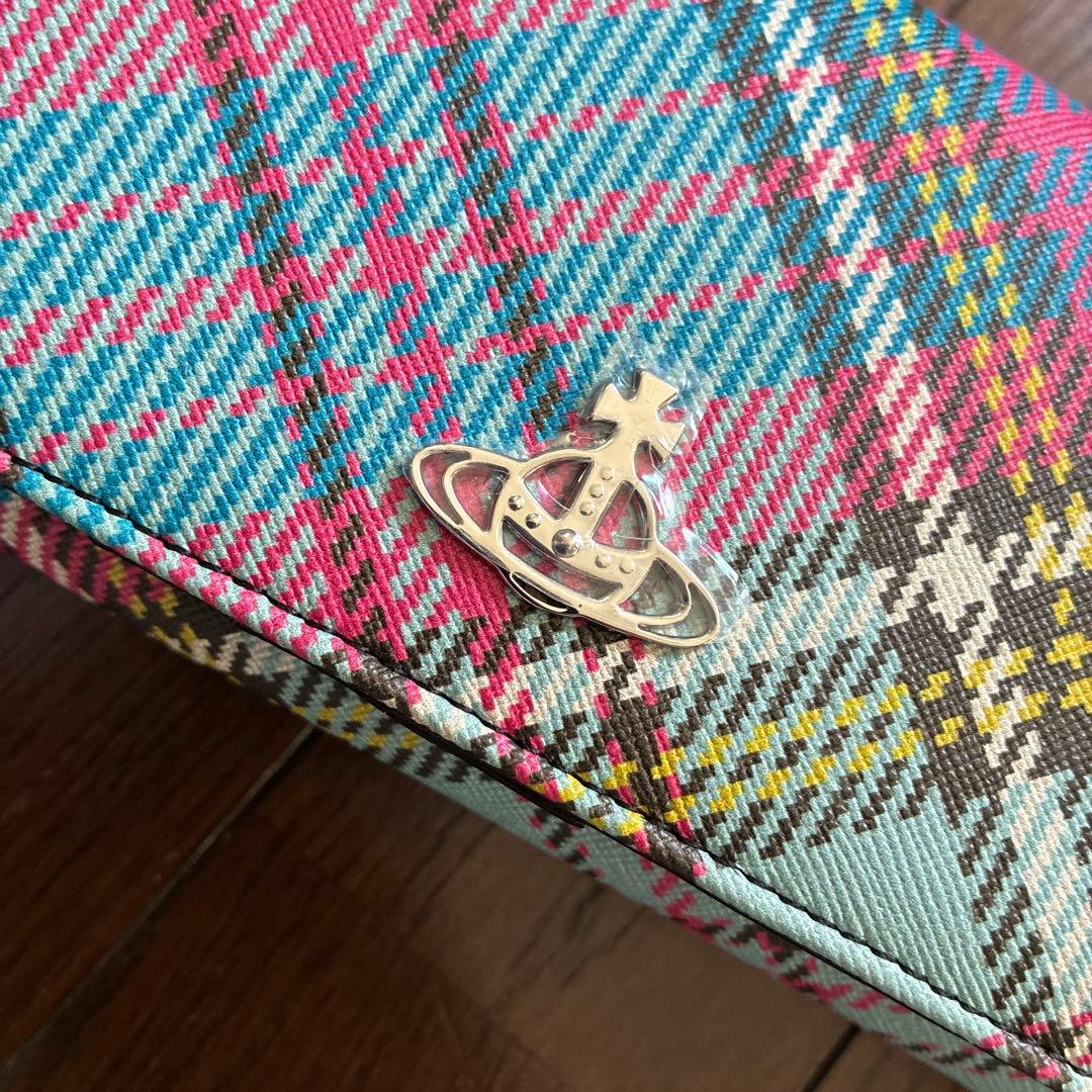 【未使用品】ヴィヴィアンウエストウッド サフィアーノ かぶせ長財布 箱付き