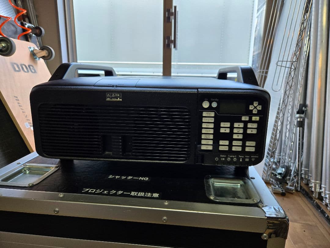 プロジェクター EPSON EB-Z10005U