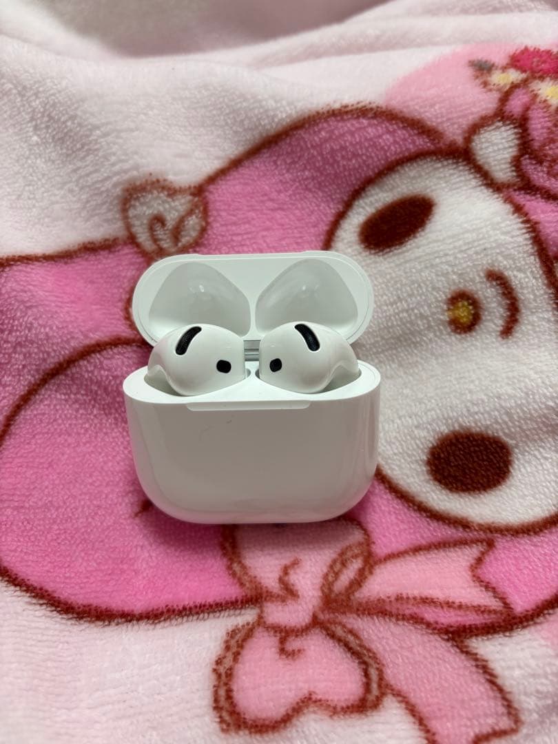 Airpods 4 本体のみ