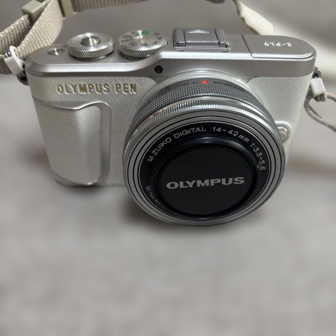 OLYMPUS PEN E-PL9ホワイト ミラーレスカメラ