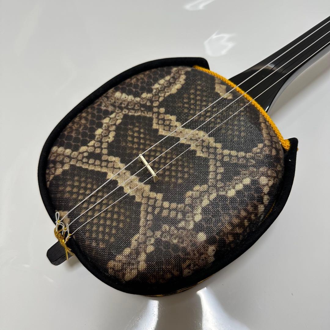 沖縄三線 人工蛇皮 Aランク　柄　人口皮上位ランクモデル