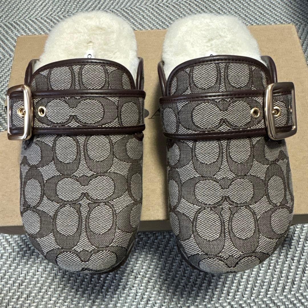 COACH コーチ　シグネチャー ジャカード　サンダル