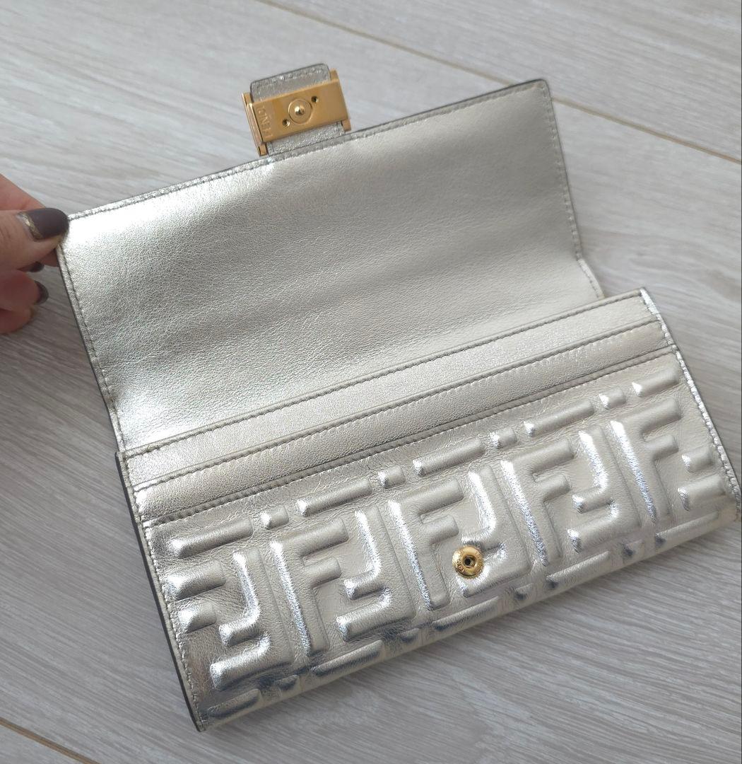 未使用【フェンディ】バゲット　コンチネンタル　ロング　ウォレット　長財布