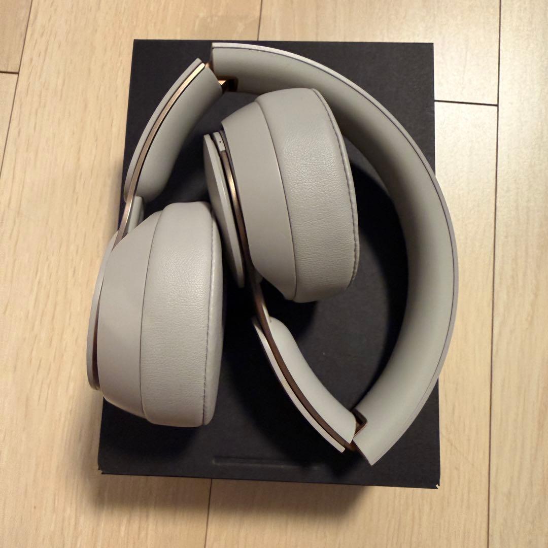 【ヒロさん専用】Beats SOLO PRO ワイヤレスヘッドフォン