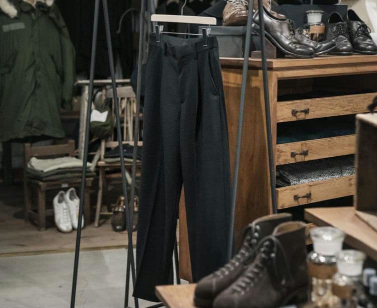 スーツ WIRROW Wool serge wide tapered slacks