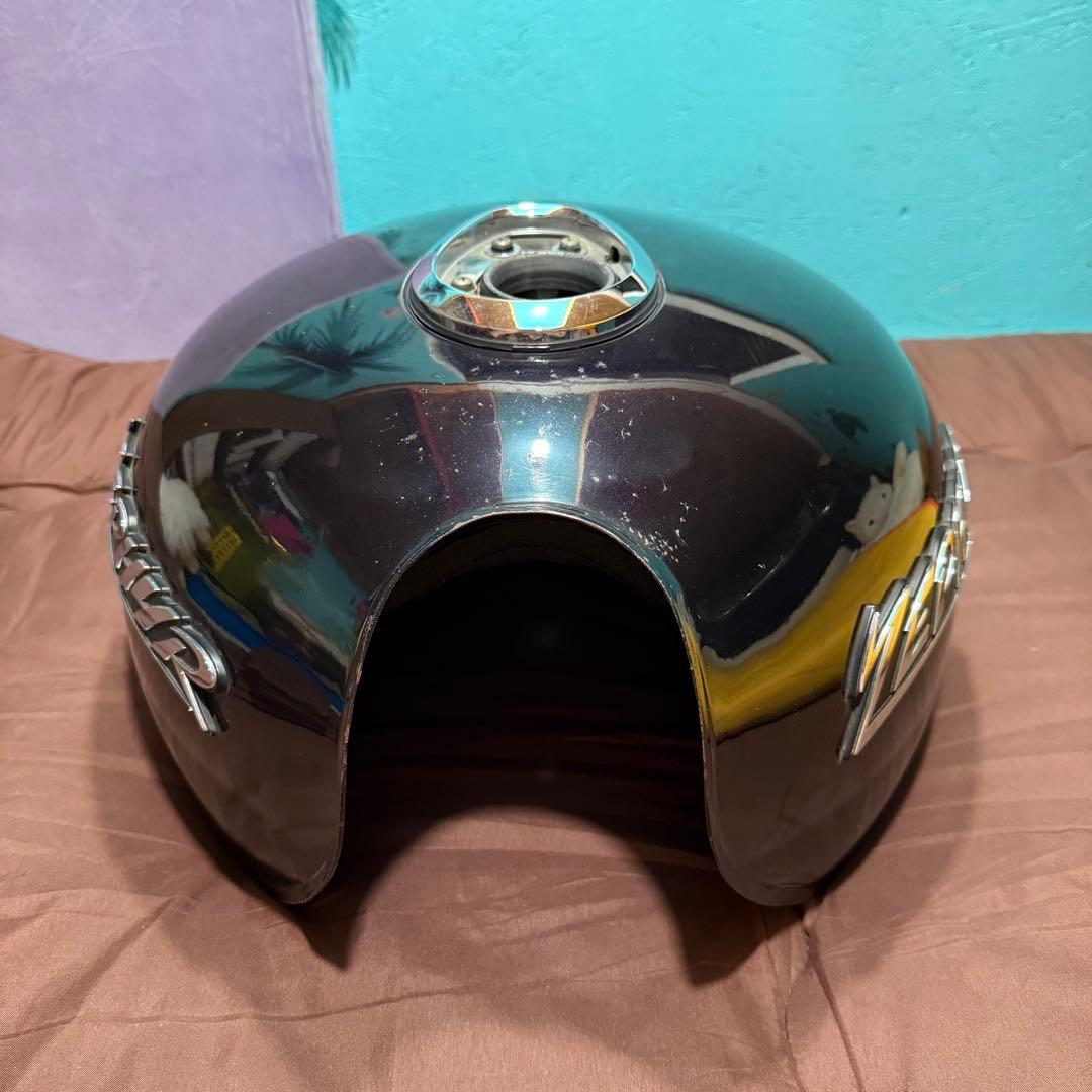 ゼファー1100 ガソリンタンク　純正