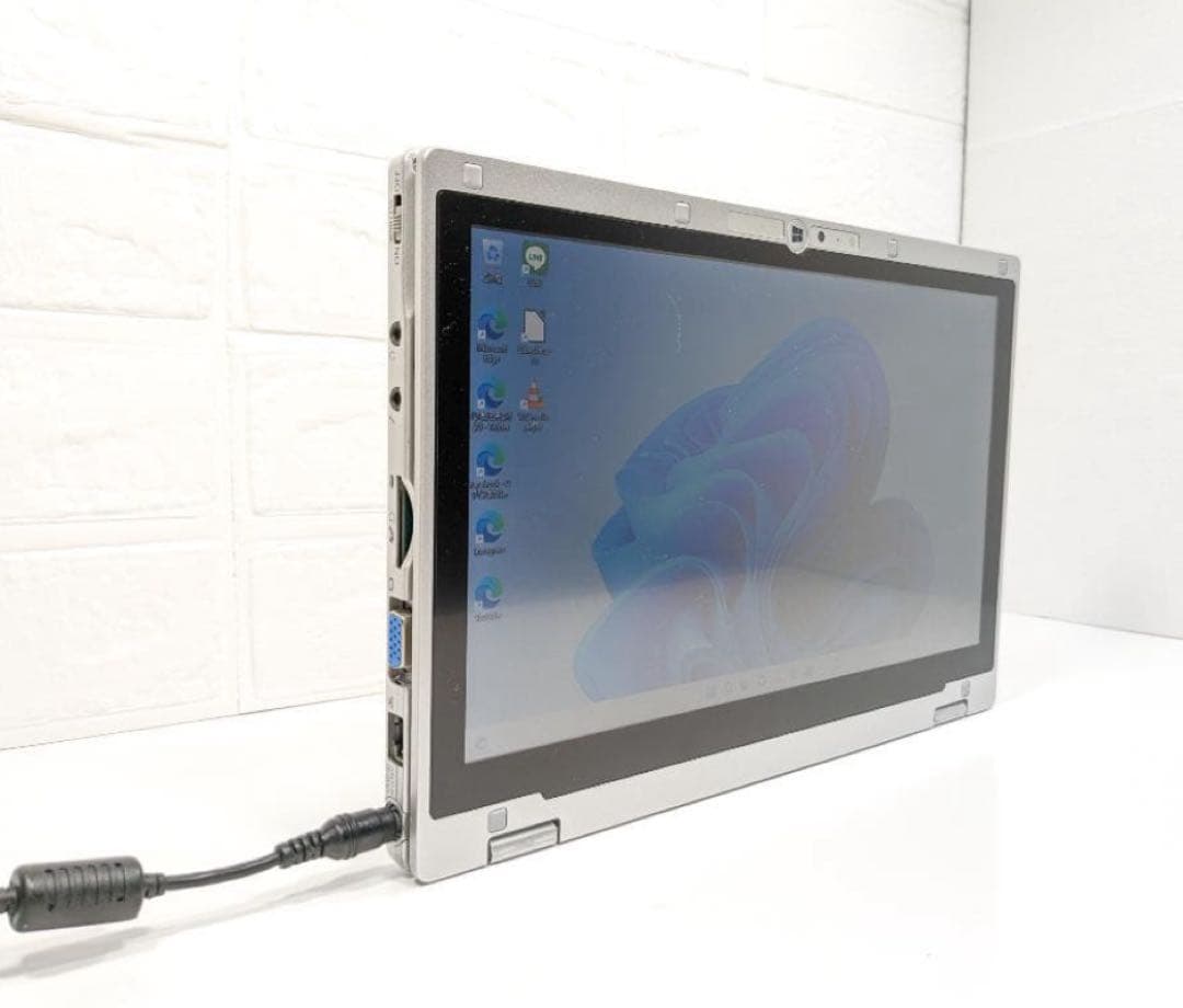 タッチパネル　レッツノート　SSD128GB　画面を回してタブレットになる！