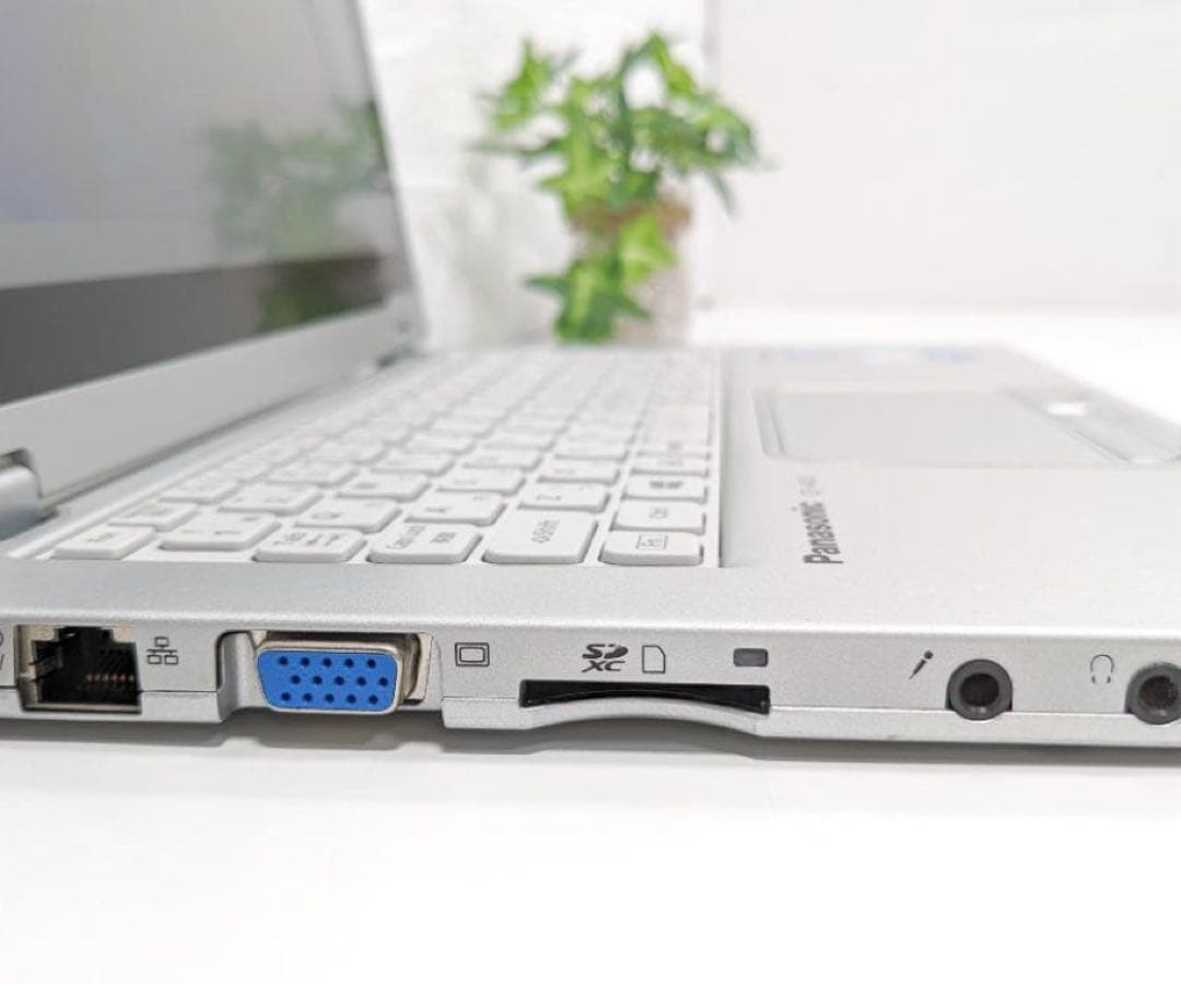 タッチパネル　レッツノート　SSD128GB　画面を回してタブレットになる！