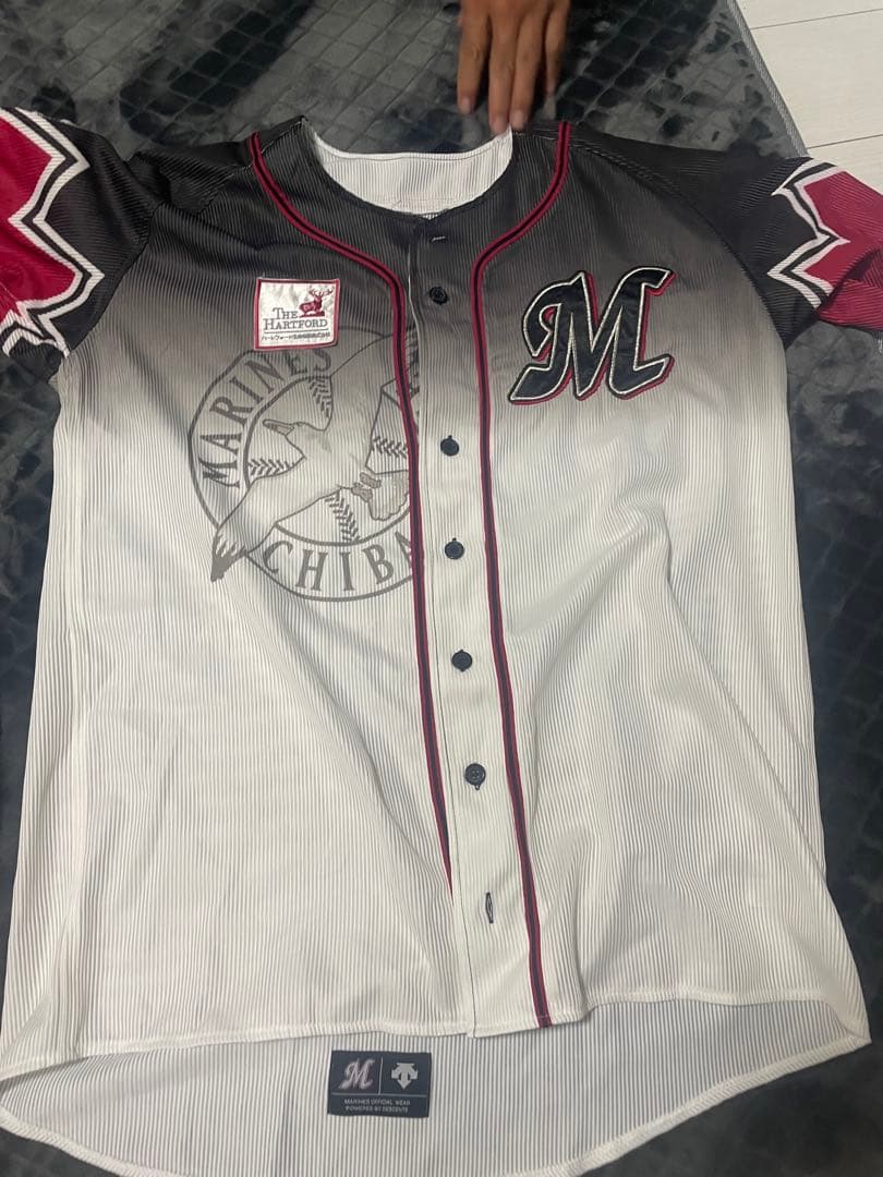 千葉ロッテマリーンズ 西岡選手 ユニフォーム2枚セット