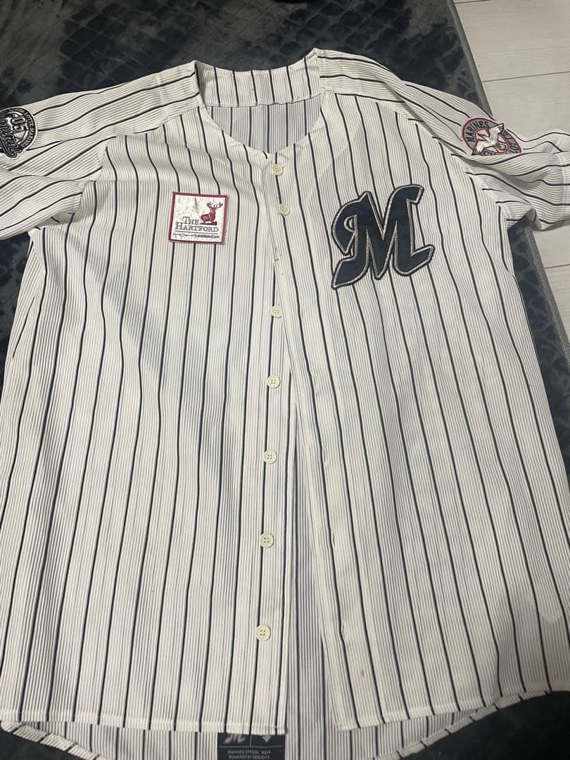 千葉ロッテマリーンズ 西岡選手 ユニフォーム2枚セット