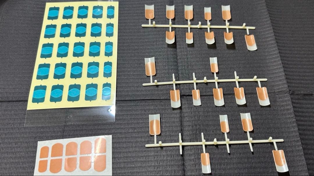 【骨折なし・箱付き】JNEC認定モデルハンド　キューティクルシール　チップ