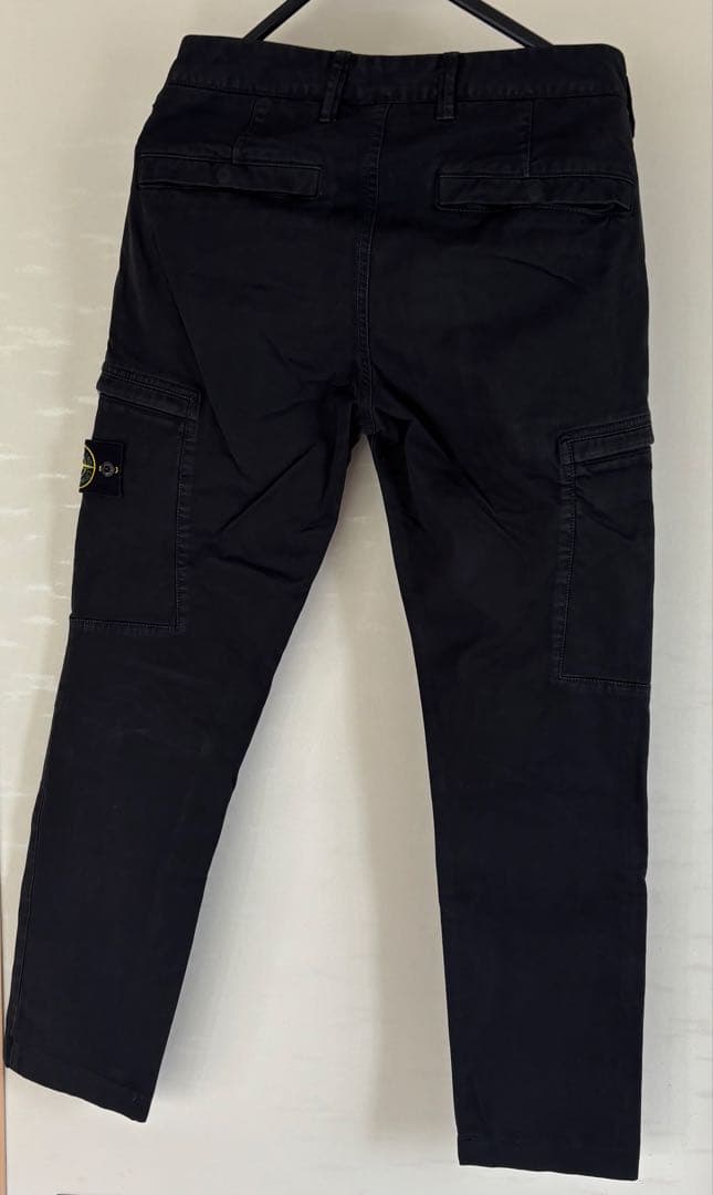 ストーンアイランド ブラックカーゴパンツ