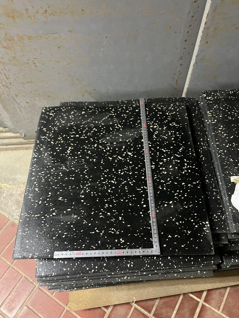 トレーニング用マット50㎝×50㎝×2㎝　４０枚