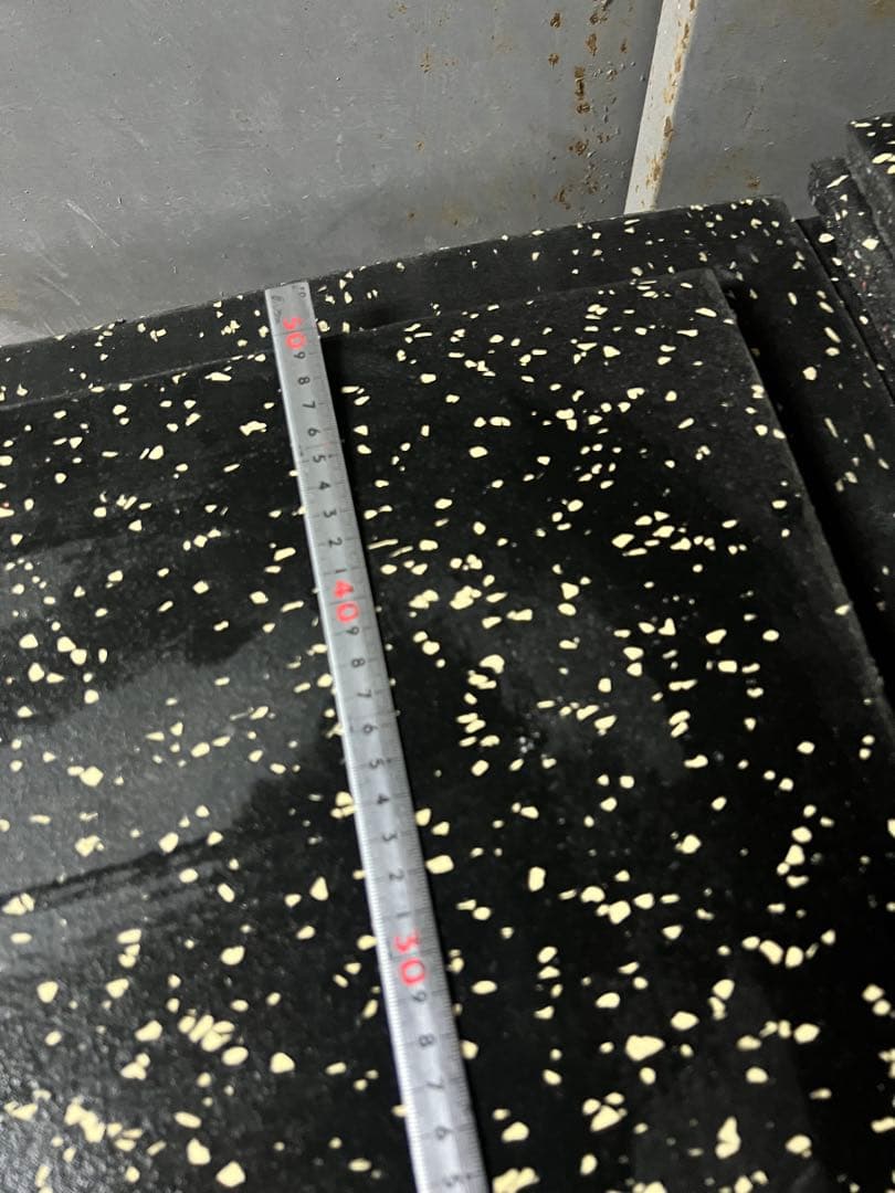 トレーニング用マット50㎝×50㎝×2㎝　４０枚