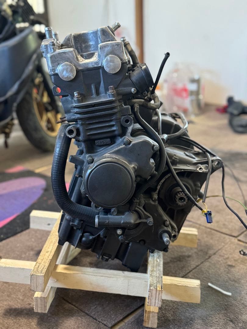 大人気 ホーネッ250 MC31-150xx2007年エンジンMC14E-200