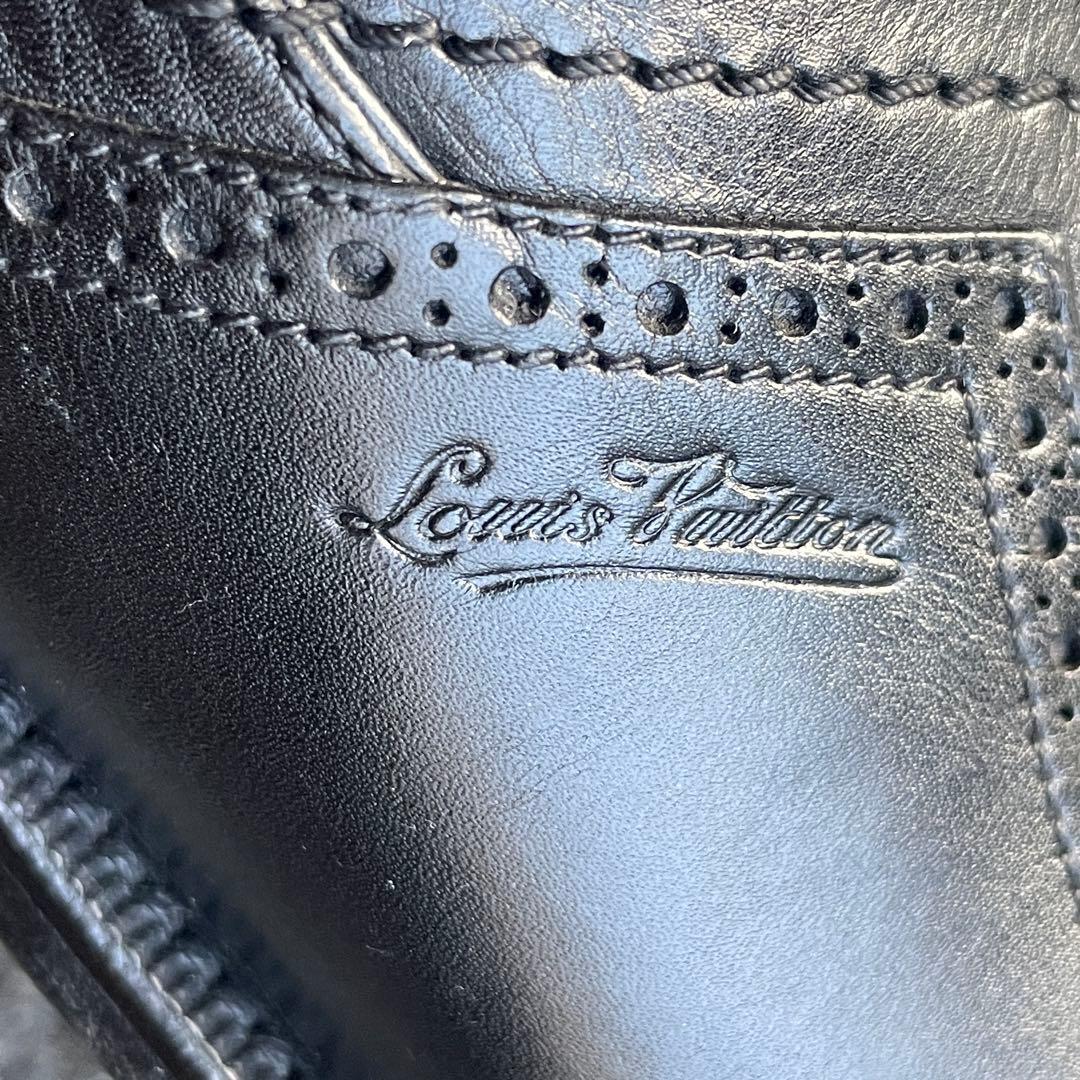 自分へのご褒美に！ LOUIS VUITTON ルイヴィトン　イニシャルロゴ