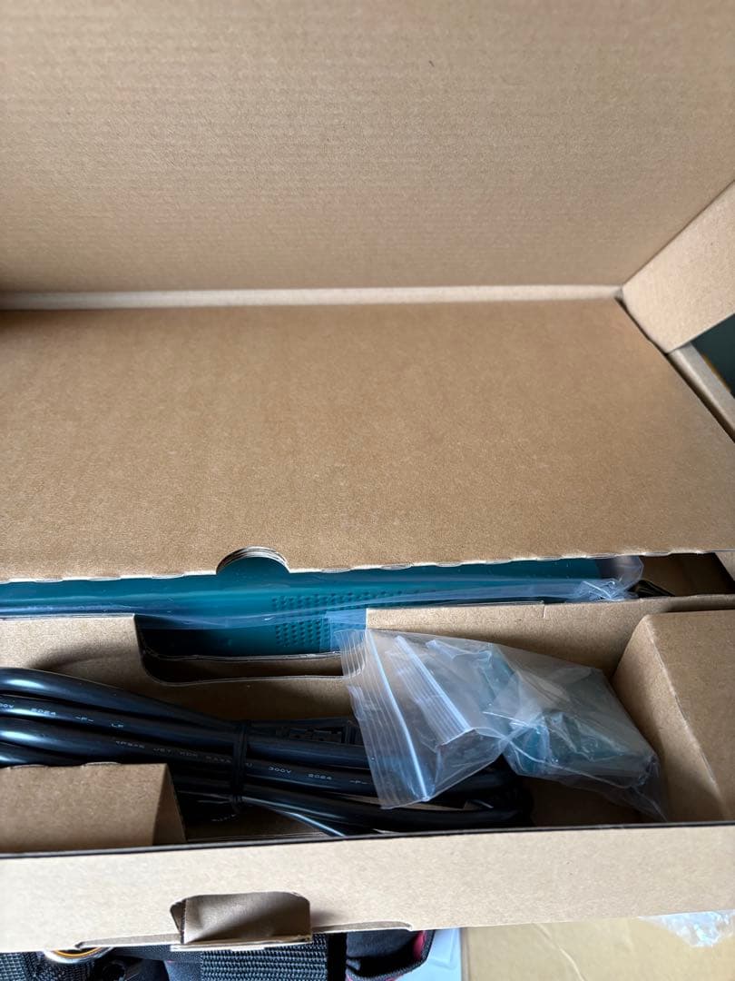 耳付きPanasonic POEHUB