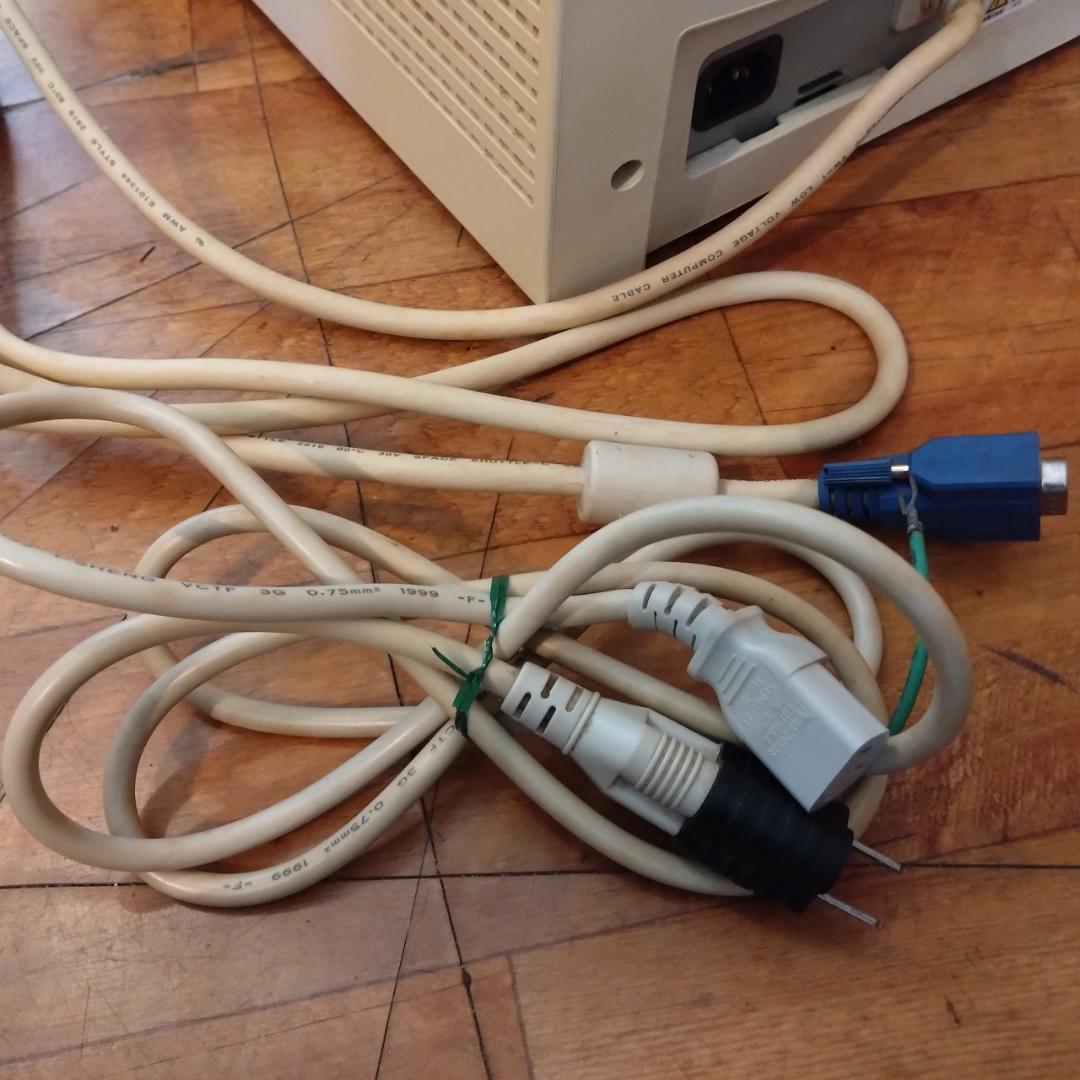 EPSON 17インチ CRTモニター WB770