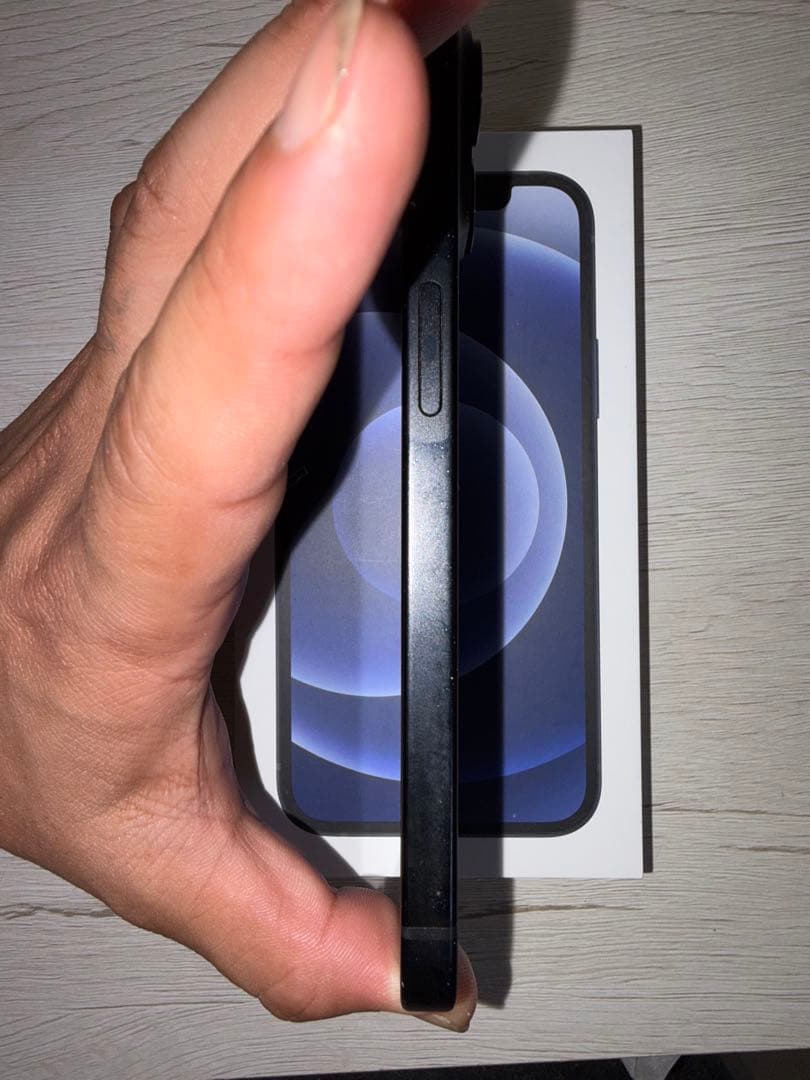 Apple iPhone 15 128GB ブラック　SIMフリー端末　要説明欄