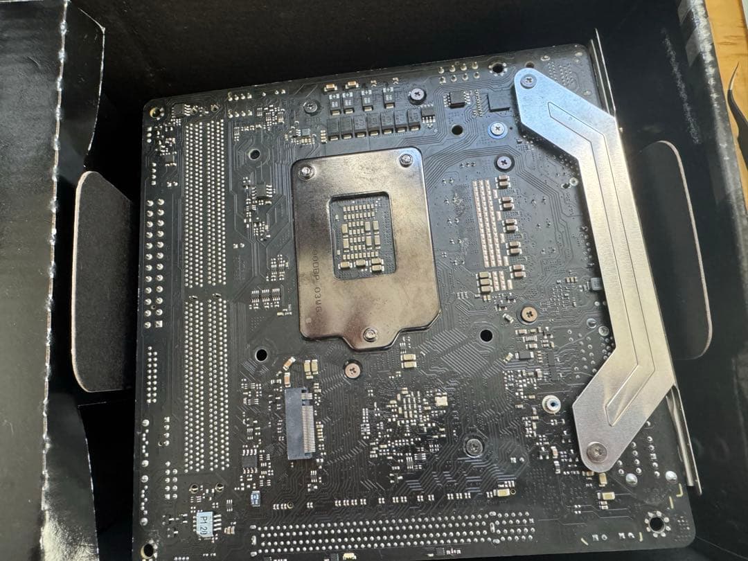 Z490 Phantom Gaming-ITX／TB3 LGA1200