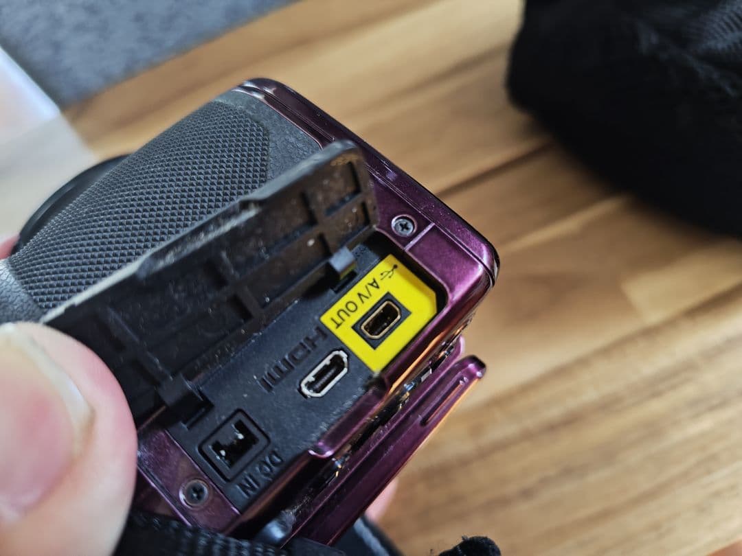 Nikon COOLPIX B500 パープル カメラケース付き