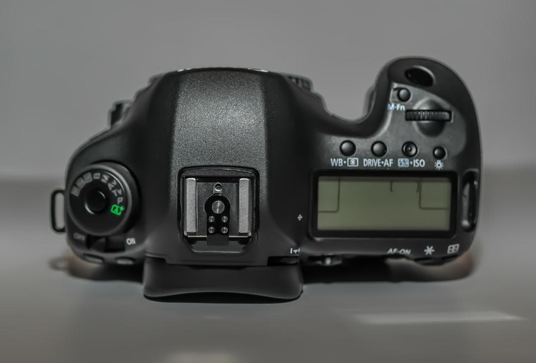 Canon EOS 5DS R 本体 EF20-35mm1:2.8レンズ